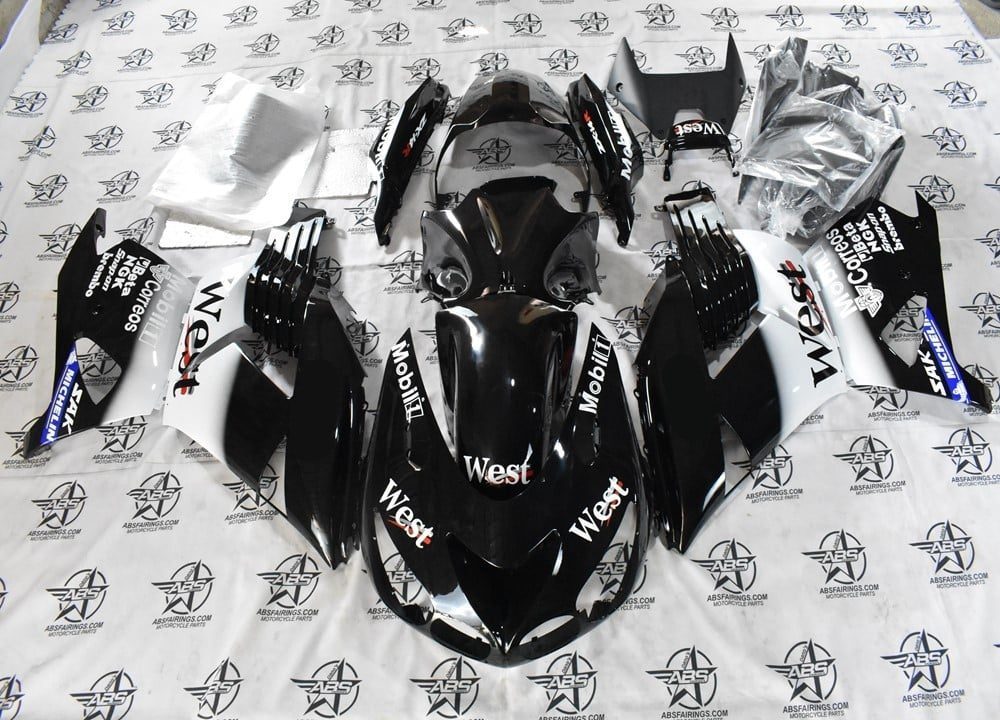 Does the fairings for 2006 to 2011 kawasaki zx14r come with all the nessasary screws and bolts and fasteners
