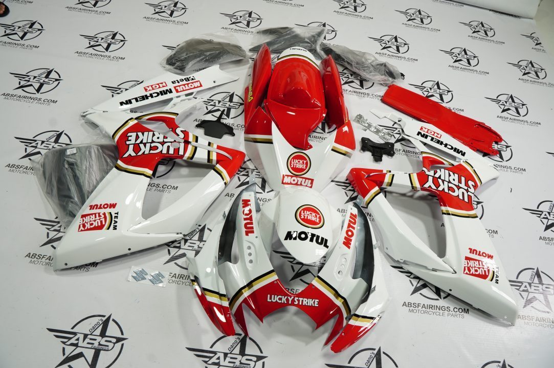 Red Lucky Strike - 2006 to 2007 GSXR 600/750 Questions & Answers